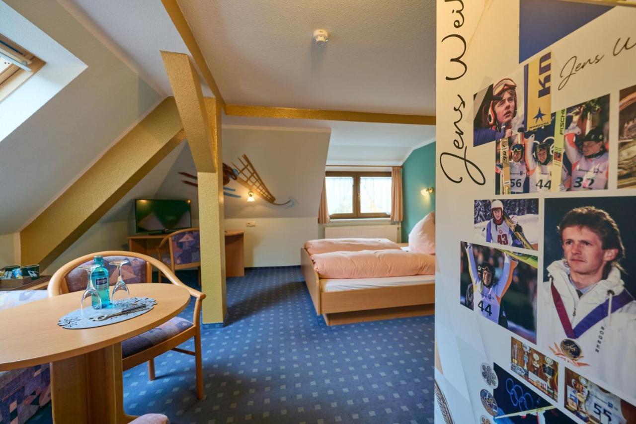 Neudorf  Hotel Vierenstrasse מראה חיצוני תמונה