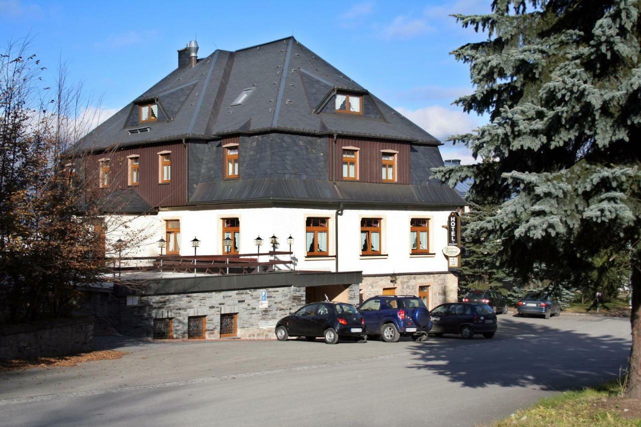 Neudorf  Hotel Vierenstrasse מראה חיצוני תמונה