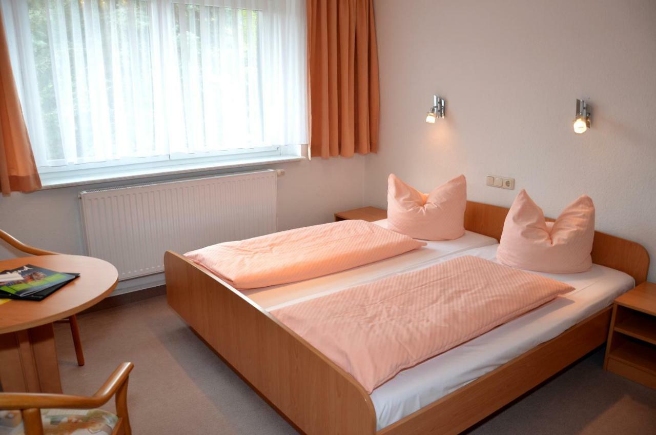 Neudorf  Hotel Vierenstrasse מראה חיצוני תמונה
